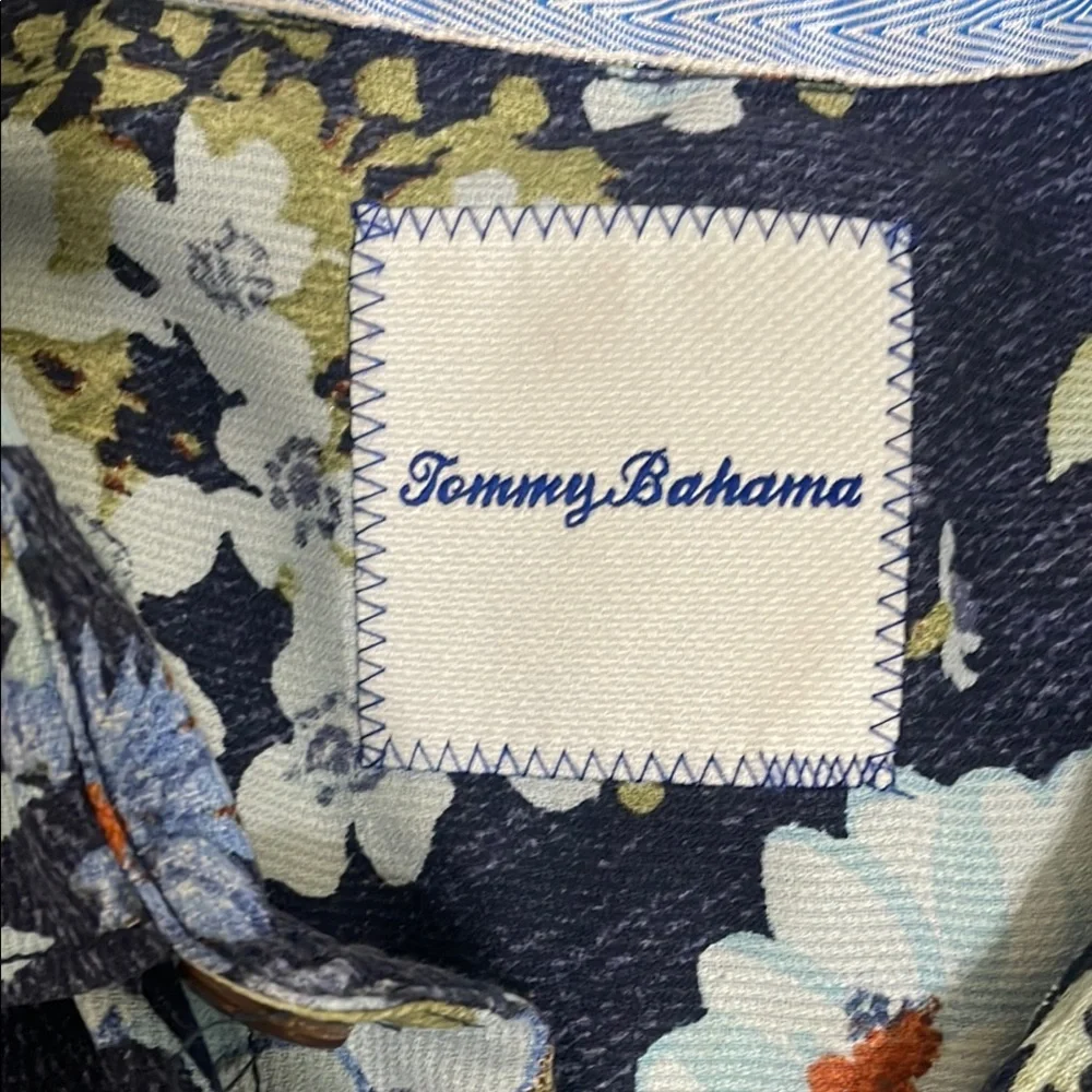 New Tommy Bahama Navy Floral Shirt - Picture 2 of 4